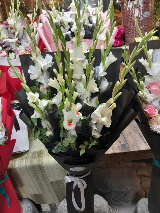 The Midnight Elegance Bouquet